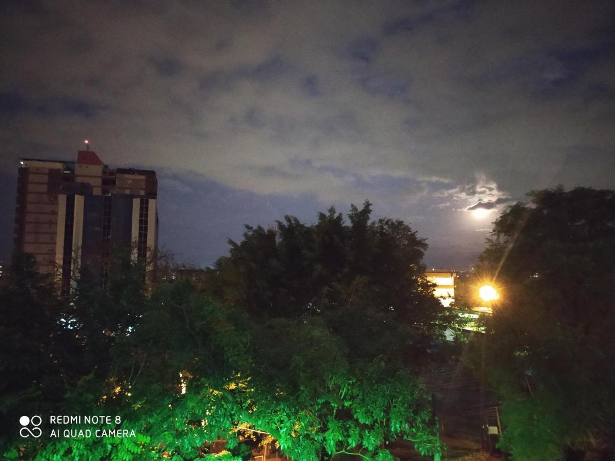 Amplio Y Comodo Apartamento Con Bella Vista En Pleno Centro Ciudad del Este Exteriér fotografie