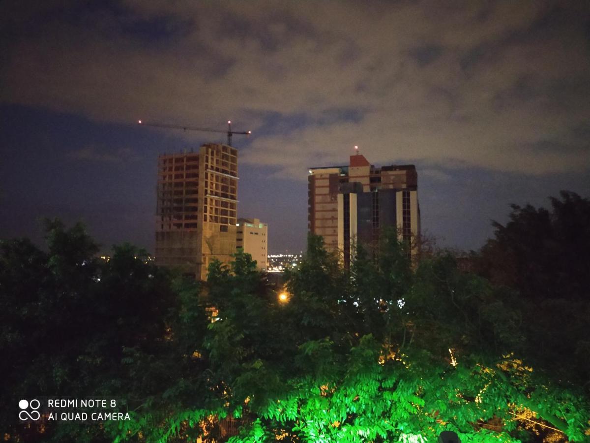 Amplio Y Comodo Apartamento Con Bella Vista En Pleno Centro Ciudad del Este Exteriér fotografie